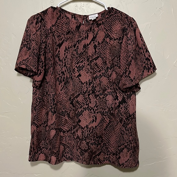 Snakeskin Flutter Sleeve Blouse - Picture 1 of 3